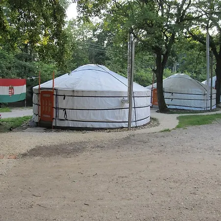 Jurtaszállás Dobogókő